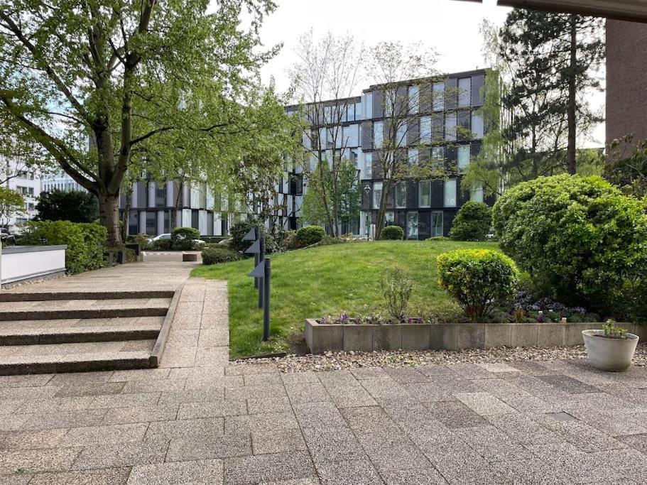 Gemutlich Und Moderne Wohnung In Dusseldorf Exterior photo